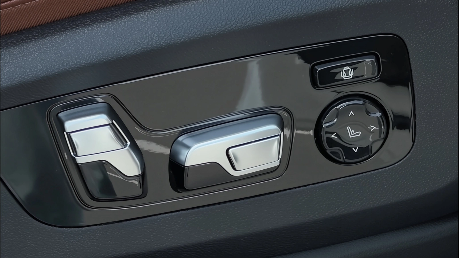 Кнопки электрорегулировки сидений BMW X5M для комфортной поездки на внедорожнике из Астаны в Караганду