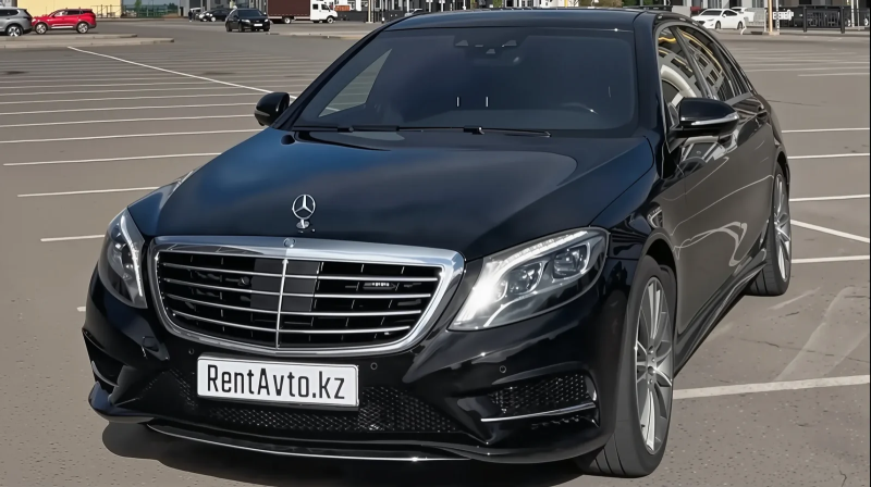 Mercedes-Benz S-class W222